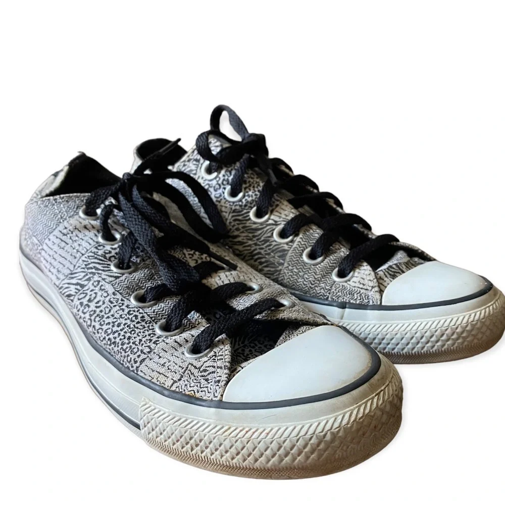 Converse All Star Shoes Womens Size‎ 8 Lace Up Whimsigoth Sneakers